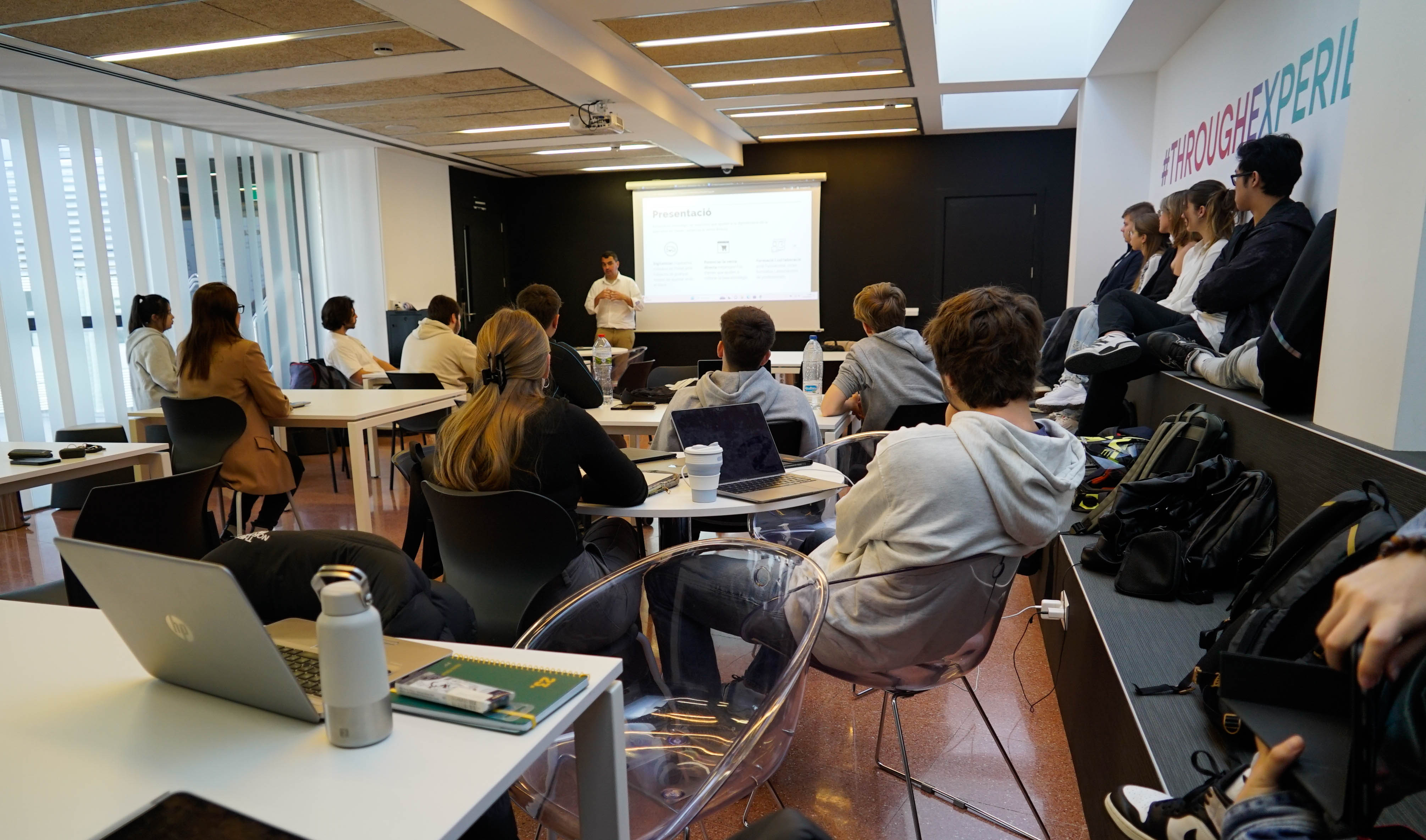 Photography from: Rodearse de un buen equipo, invertir en formación y no tener prisa: los consejos de Damià Font para emprender con éxito | CETT